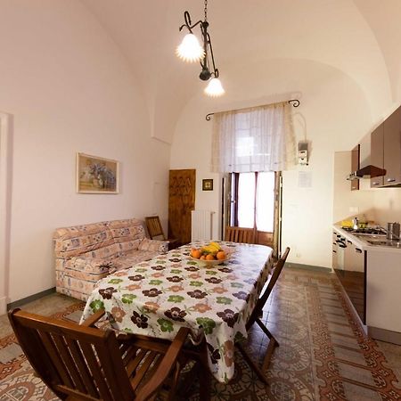 Casa Vacanza La Stradella Ostuni Bagian luar foto