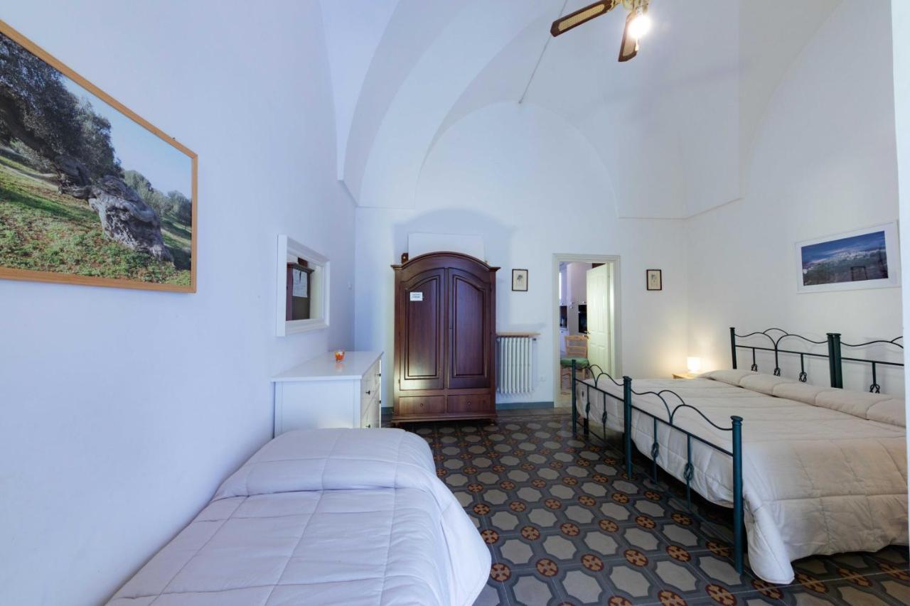 Casa Vacanza La Stradella Ostuni Bagian luar foto