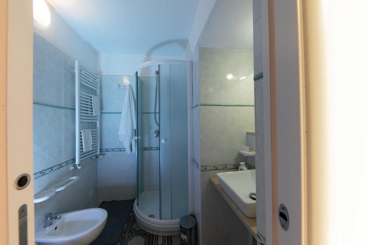 Casa Vacanza La Stradella Ostuni Bagian luar foto