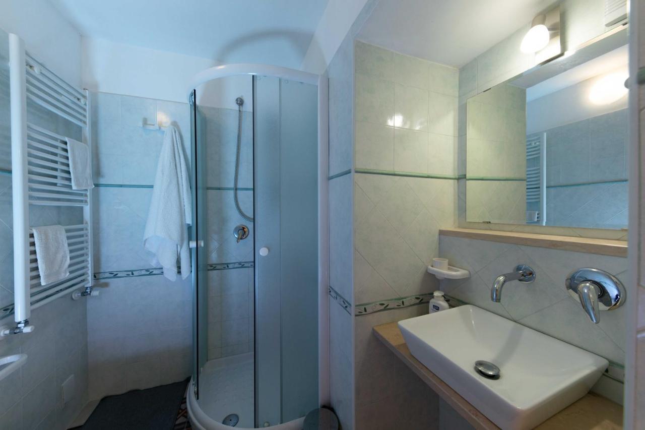 Casa Vacanza La Stradella Ostuni Bagian luar foto