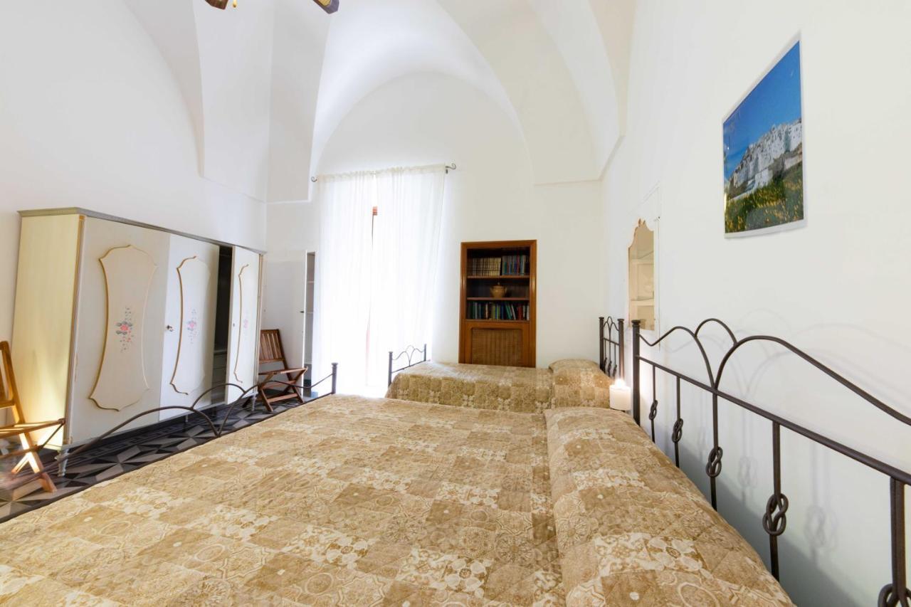 Casa Vacanza La Stradella Ostuni Bagian luar foto