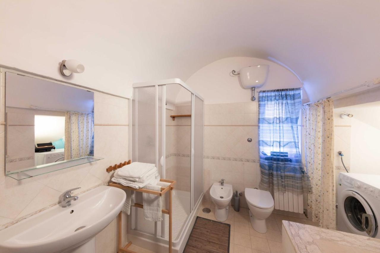 Casa Vacanza La Stradella Ostuni Bagian luar foto