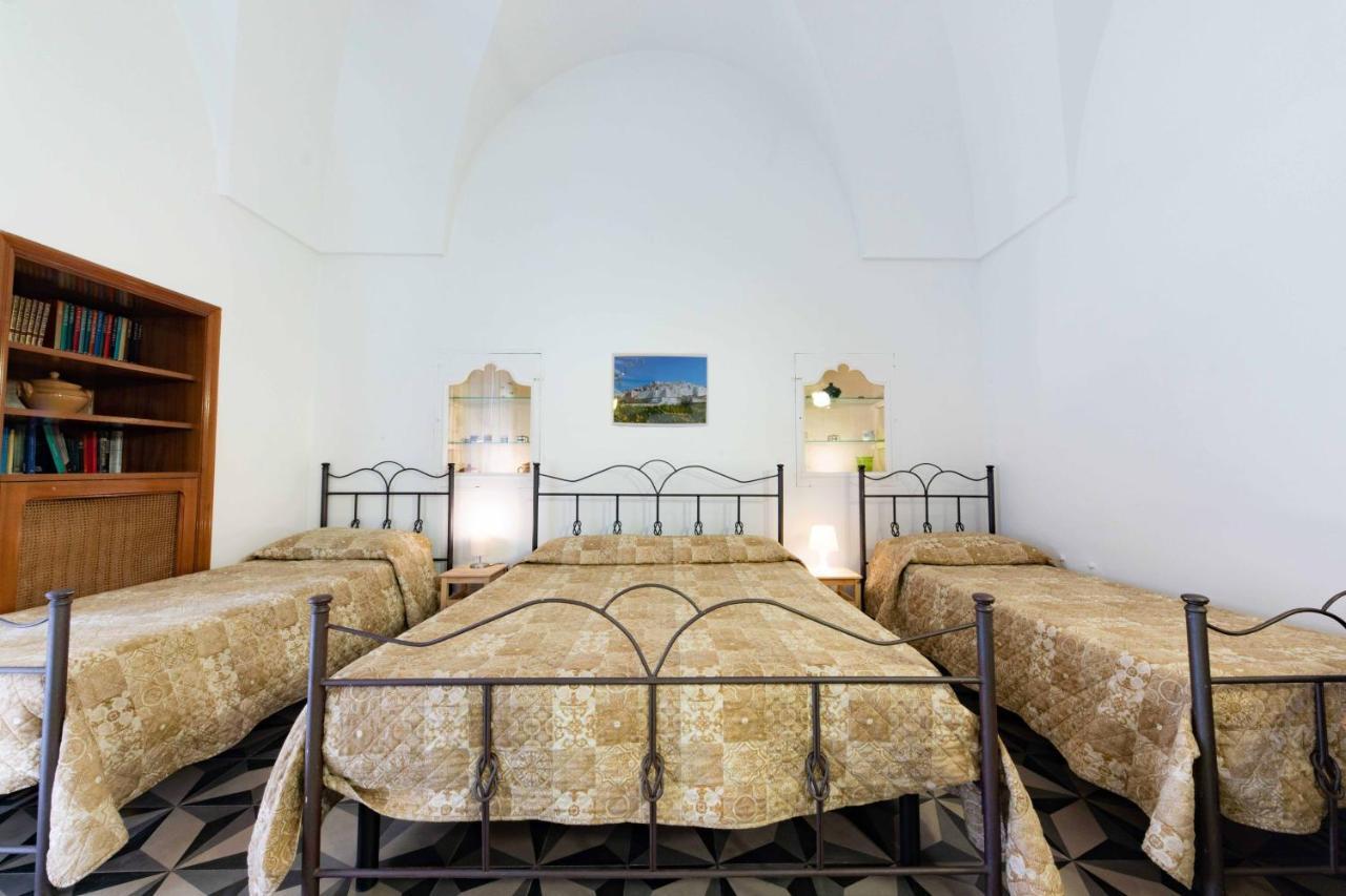 Casa Vacanza La Stradella Ostuni Bagian luar foto