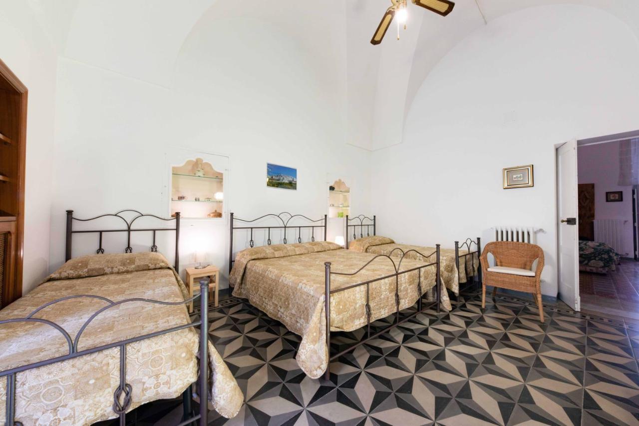 Casa Vacanza La Stradella Ostuni Bagian luar foto