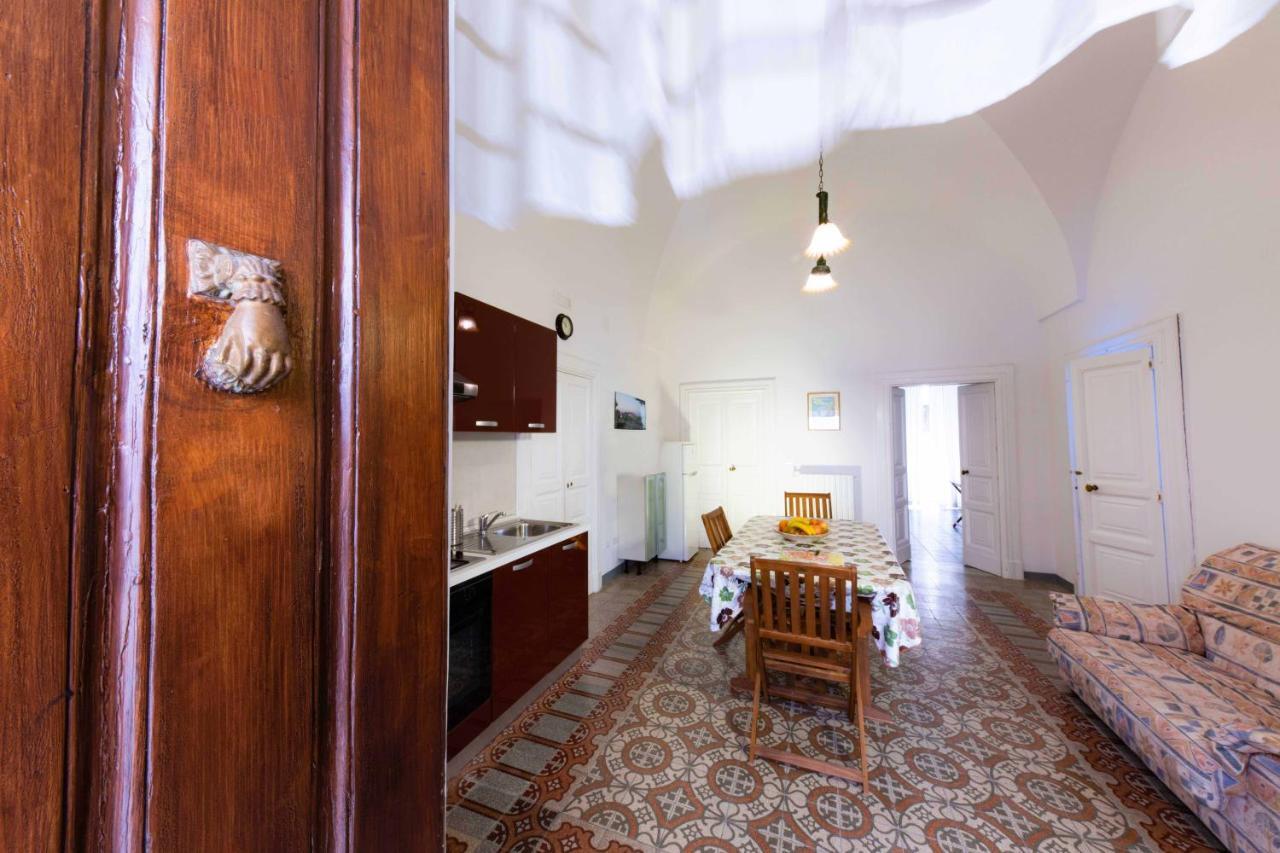 Casa Vacanza La Stradella Ostuni Bagian luar foto